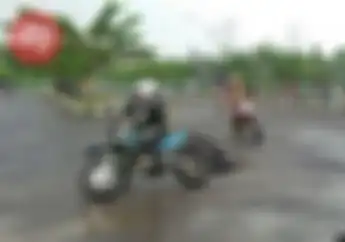 Fun Race Supermoto Ciamis Rayakan Ultah Kracker