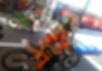 Dimas Bangkit Kuasai Penyisihan Bebek 200 cc Tune Up Dragbike Sukoharjo