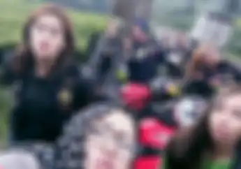 Kumpulan Cewek Cantik Riding Pemakai Sport Moge Turing Setelah Lebaran