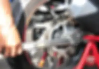 Cek Kekendoran Rantai, Jangan Sampai Mendadak Putus