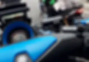 Harga Helm dan Sok Nih Ojeker Online di atas Rp 20 Jutaan, Bikin Heboh Netizen