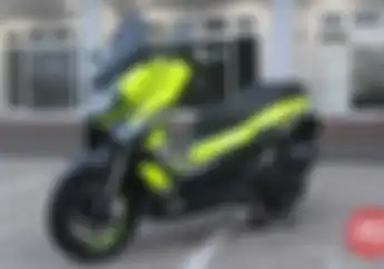 YAMAHA NMAX 2017 Gaya Nyeleneh  Tukang Helm Arai 