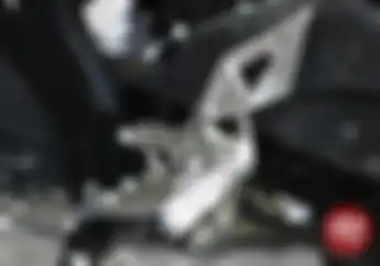 Cara Pasang Footstep Kawasaki Ninja 250 di Suzuki GSX-R150