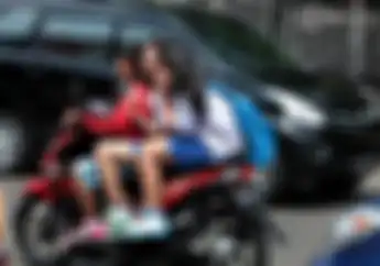 Di Mata Bule Kebiasaan Pemotor Indonesia Dianggap Konyol