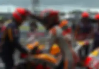 Dua Bintang Pembalap MotoGP Mulai Protes dengan Flag to Flag, Bukan F1 