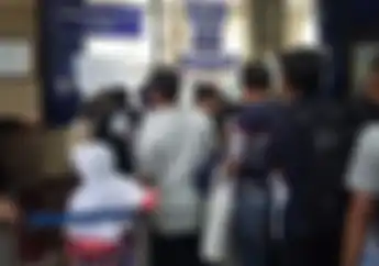 Razia Penunggak Pajak Bikin Samsat Jakarta Timur Diserbu Wajib Pajak 