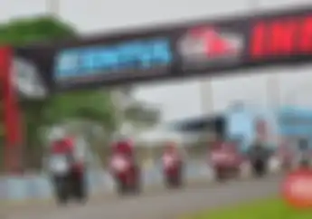 Pembalap M.Fadli Jadi Mentor Di Honda Track Day CBR Community
