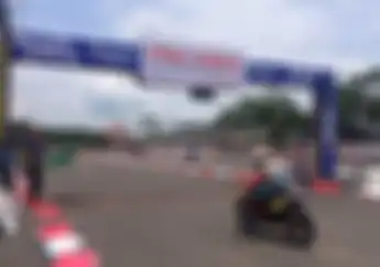 Richard Dibben Kembali Menjadi Tercepat di Kelas SM1 Supermoto Malang
