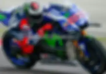 Jorge Lorenzo Mulai Berani di Trek Basah