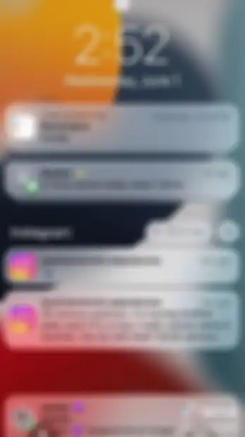 Adam Levine mengrimkan DM 