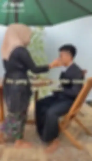 Kisah asisten MUA bantu nikahan mantan. 