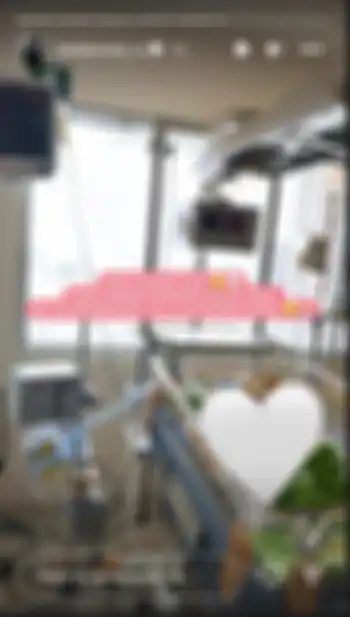  Bella Bonita tampak mendoakan sang anak yang lahir prematur agar diberikan kesehatan
