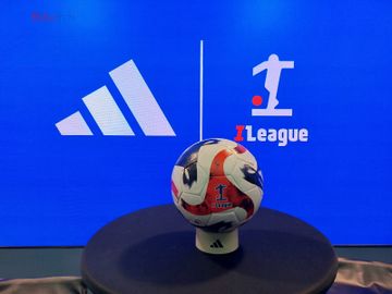 I League secara resmi mengumumkan kerja sama baru bersama brand dunia yakni Adidas Indonesia, di Kantor LIB, Jakarta, Selasa (15/7/2025).