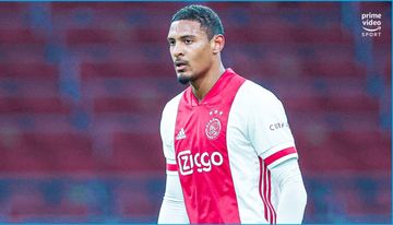 Penyerang AFC Ajax, Sebastian Haller.