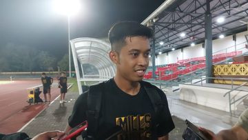 Kiper timnas U-23 Indonesia, Nuri Agus,  saat memberikan keterangan kepada media setelah menjalani sesi latihan di Stadion Sriwedari, Solo, Senin (4/9/2023).