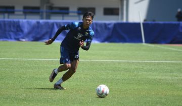 Bek Persib Bandung, Edo Febriansyah.
