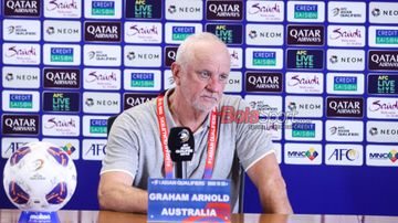 Pelatih timnas Australia, Graham Arnold, saat menghadiri sesi jumpa pers di Media Center Stadion Utama Gelora Bung Karno, Senayan, Jakarta, Selasa (10/9/2024).
