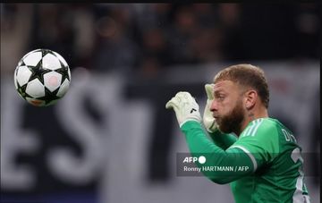 Kiper Juventus, Michele Di Gregorio, berpeluang memiliki pelapis baru dalam sosok penjaga gawang timnas Indonesia, Emil Audero.