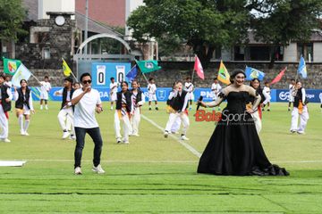 Suasana pembukaan PNM Liga Nusantara 2024/2025 di Stadion Sriwedari, Solo, Jawa Tengah, Jumat (13/12/2024).