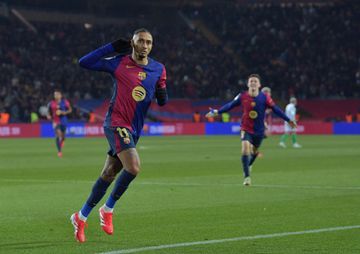 Raphinha menggeser Mohamed Salah di daftar calon peraih Ballon d'Or 2025 berkat performa supernya di Barcelona.