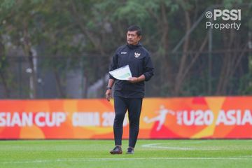 Indra Sjafri saat memimpin sesi latihan timnas U-20 Indonesia. 