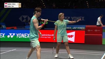 Ganda campuran Malaysia, Chen Tang Jie/Toh Ee Wei saat menghadapi Rehan Naufal Kusharjanto/Gloria Emanuelle Widjaja di babak 32 besar All England Open 2025.