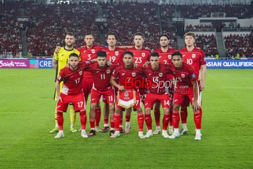 Skuat Timnas Indonesia (Skuad Timnas Indonesia) sedang berfoto bersama di Stadion Utama Gelora Bung Karno, Senayan, Jakarta, Selasa (25/3/2025).
