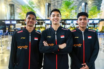 Alwi, Jonatan, dan Ubed jelang memperkuat tim tunggal putra Indonesia  untuk Sudirman Cup 2025.