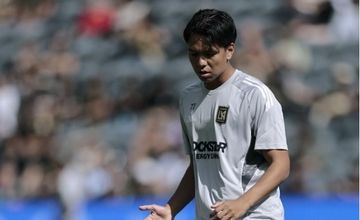 Pemain keturunan Indonesia milik Los Angeles FC, Adrian Wibowo, berpeluang tampil di Piala Dunia Klub 2025.