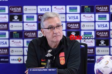 Pelatih timnas China Branko Ivankovic saat konferensi pers sebelum laga Kualifikasi Piala Dunia 2026 Zona Asia yang akan digelar di Stadion Utama Gelora Bung Karno, Senayan, Jakarta, Kamis (5/6/2025).