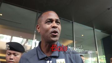 Pelatih Timnas Indonesia, Patrick Kluivert, saat ditemui di Hotel Fairmont, Senayan, Jakarta, Sabtu (7/6/2025).
