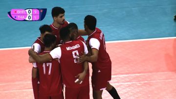 Perayaan timnas voli putra Bahrain saat meraih poin kala menjamu Thailand pada babak pertama penyisihan grup Pul A AVC Nations Cup 2025 di Isa bin Rashid Hall, Isa Town, Bahrain, Selasa (17/6/2025).