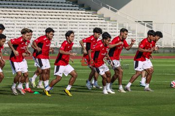 Sejumlah pemain Timnas U-23 Indonesia sedang berlatih di Stadion Madya, Senayan, Jakarta, Senin (23/6/2025).