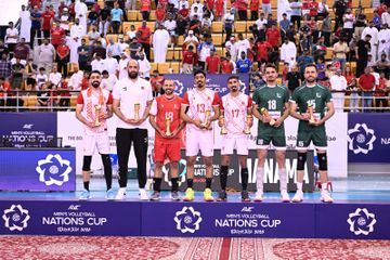 Peraih penghargaan individu AVC Nations Cup berpose di Isa bin Rashid Hall, Bahrain, Selasa (24/6/2025)