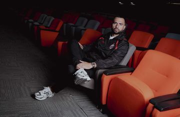 Bek Persija Jakarta, Jordi Amat.