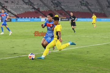 Suasana laga babak penyisihan Grup A Piala AFF U-23 2025 antara Timnas U-23 Malaysia versus Timnas U-23 Filipina di Stadion Utama Gelora Bung Karno, Senayan, Jakarta, Selasa (15/7/2025).