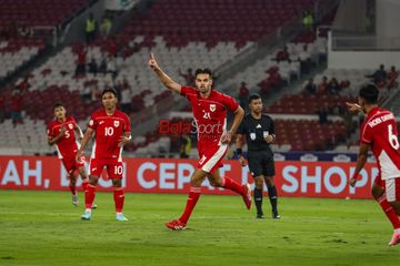 Jens Raven sedang melakukan selebrasi seusai mencetak gol dalam laga babak penyisihan Grup A Piala AFF U-23 2025 antara Timnas U-23 Indonesia versus Timnas U-23 Brunei Darussalam di Stadion Utama Gelora Bung Karno, Senayan, Jakarta, Selasa (15/7/2025).