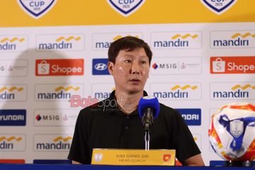 Pelatih Timnas U-23 Vietnam, Kim Sang-sik.