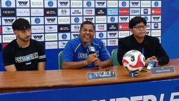 Pelatih PSBS Biak, Divaldo Alves, mengeluhkan bujet minim klubnya. 