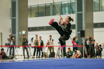 Atlet Wushu Indonesia, Patricia Geraldine, meraih medali emas saat tampil pada disiplin Changquan / Jianshu / Qiangshu SEA Games 2025