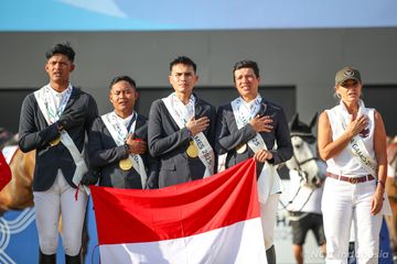 Tim beregu jumping show Indonesia, Brayen N B C, Raymen K, Dirga W R S, Arserl R B pada SEA Games 2025 di iThai Polo &amp; Equestrian Club, Chonburi, Thailand