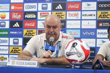 Pelatih Persib Bojan Hodak buka suara soal kekurangan timnya sebelum menjalani putaran kedua Super League 2025/2026