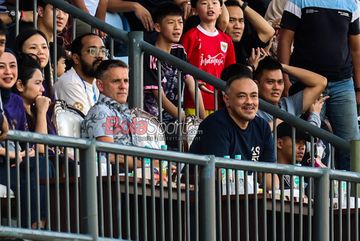 Pelatih Timnas Indonesia, John Herdman, tampak hadir menonton laga pekan ke-18 Super League 2025/2026 antara Persita Tangerang versus Bhayangkara Presisi Lampung FC di Stadion Indomilk Arena, Tangerang, Banten, Sabtu (24/1/2026).