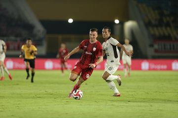 Suasana pertandingan Persis Solo vs Persik Kediri dalam lanjutan pekan ke-23 Super League 2025/2026 di Stadion Manahan, Solo, Minggu (1/3/2026)