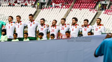Timnas Bulgaria sedang menyanyikan lagu kebangsaan jelang bertanding pada FIFA Series 2026  di Stadion Utama Gelora Bung Karno, Senayan, Jakarta, 27 Maret 2026.