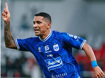 Pemain PSIS Semarang, Alberto Goncalves (Beto) berhasil mencetak hattrick ke gawang Persipal FC di Stadion Jatidiri, Semarang, pada Minggu (29/3/2026).