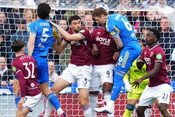 West Ham United dan Leeds United berduel sengit untuk memperebutkan tiket semifinal Piala FA di London Stadium (5/4/2026).