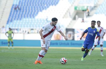 Suasana pertandingan antara Arema FC vs Persis pada laga pekan ke-28 Super League 2025/2026 di Stadion Kanjuruhan, Malang, pada Sabtu (18/4/2026).