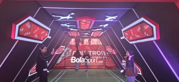 Area pintu masuk penonton yang akan menyaksikan pertandingan Indonesia Open 2026 di Istora Senayan, Jakarta.
