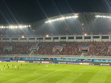 Suasana Stadion Pakansari di laga Timnas Indonesia Vs Kamboja